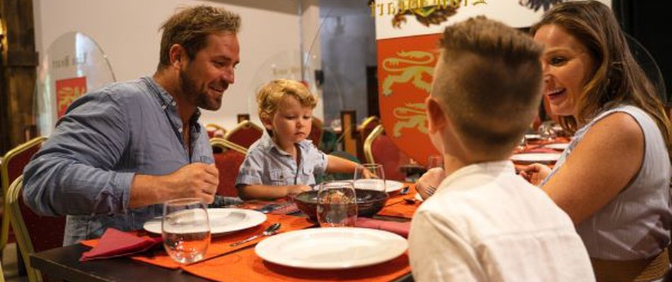-LionHeart Magic Restaurant:  Magic Robin Hood Holiday Park Alfaz del Pi